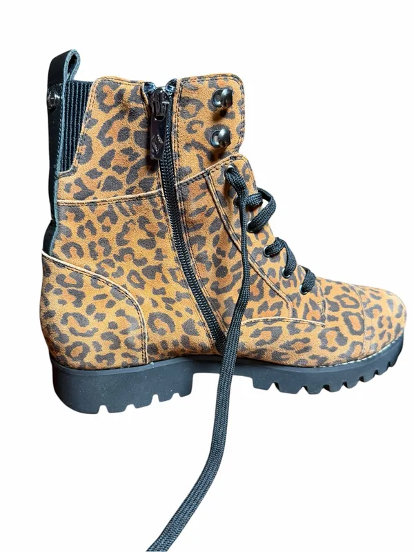 NEW Donald Pliner Ease Leopard Combat Boots Lug Sole Lace Up Size 8M - Image 6