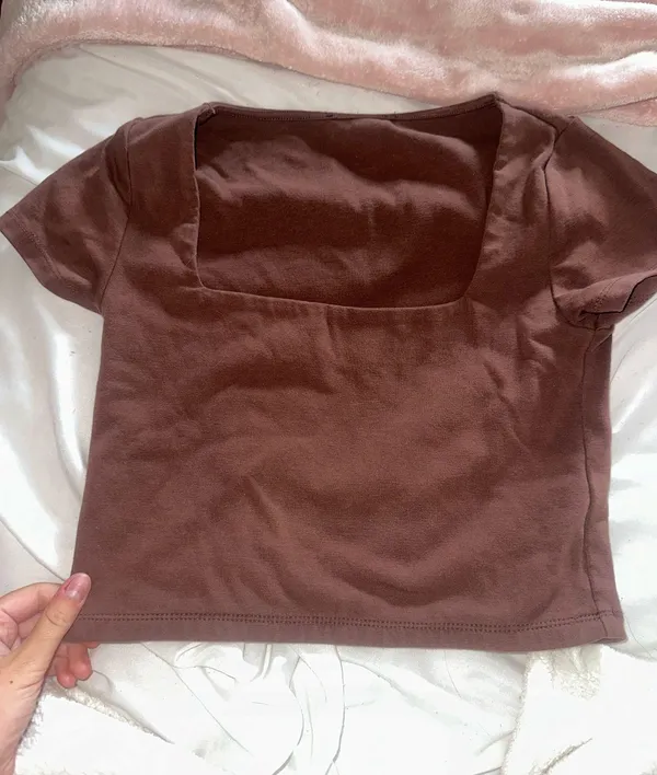 Brown tee shirt Size M - Image 3