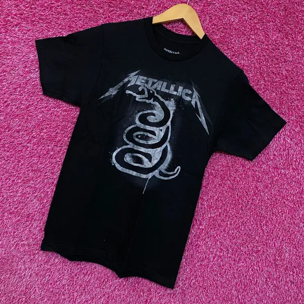 Metallica Don't Tread On Me Rock T-shirt size small - Image 3