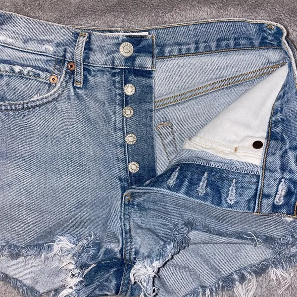 AGOLDE Parker cut off shorts size 24 - Image 9