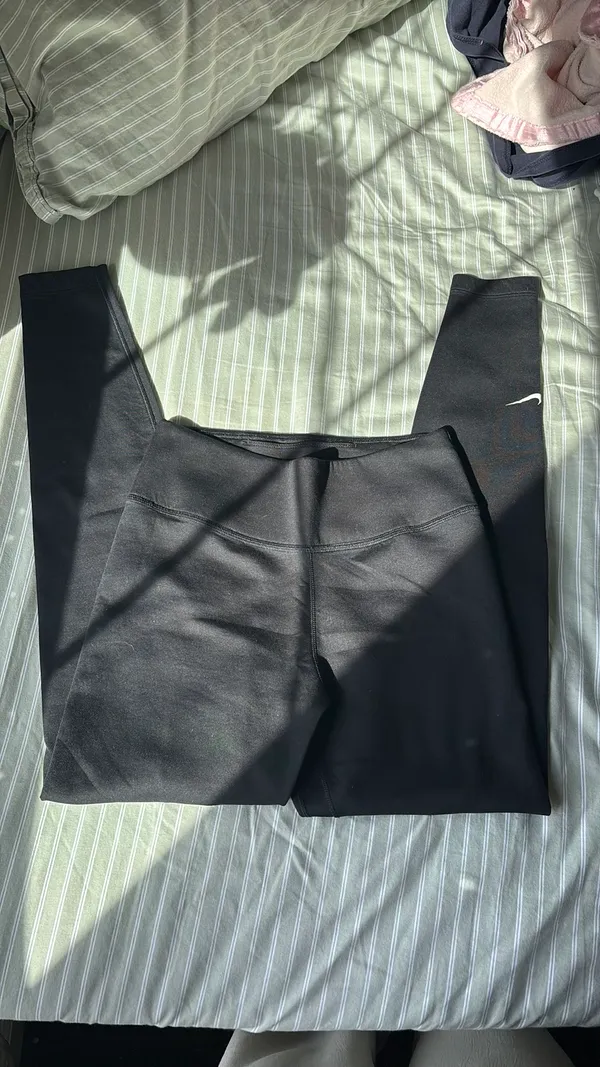 Nike Leggings - Image 3