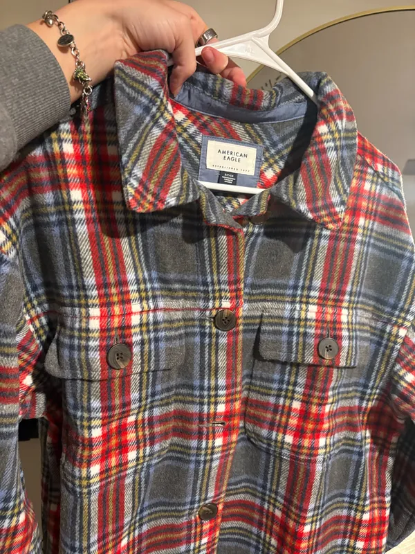 American Eagle Shacket Plaid - Image 6