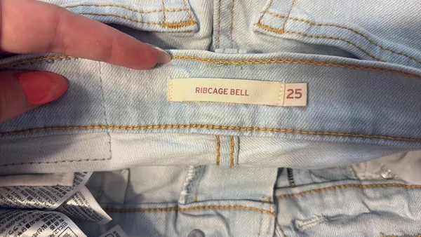Levi’s Denim Jeans Women’s Light blue Ribcage Bell 25 - Image 2