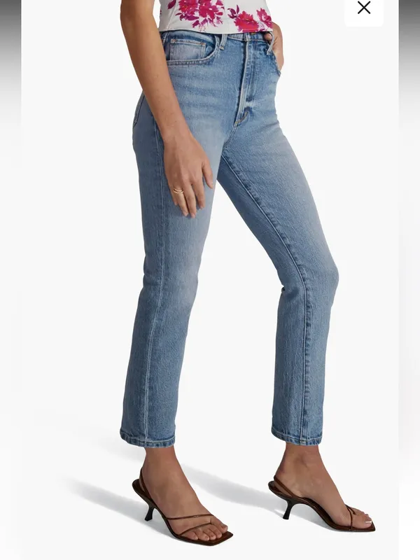 Favorite Daughter Valentina Super High Rise Cigarette Ankle Jeans in Santiago - Image 4