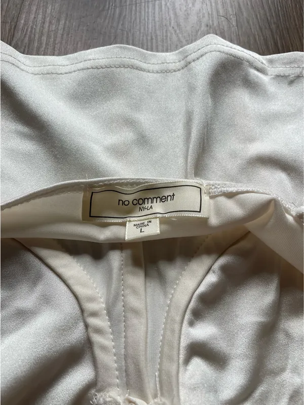 No Comment White Crop Top with Gold Chain Straps - Image 3