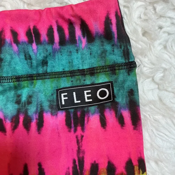FLEO Tie Dye Athletic Shorts Womens‎ Medium Pink Teal Green Excellent Low Rise - Image 3