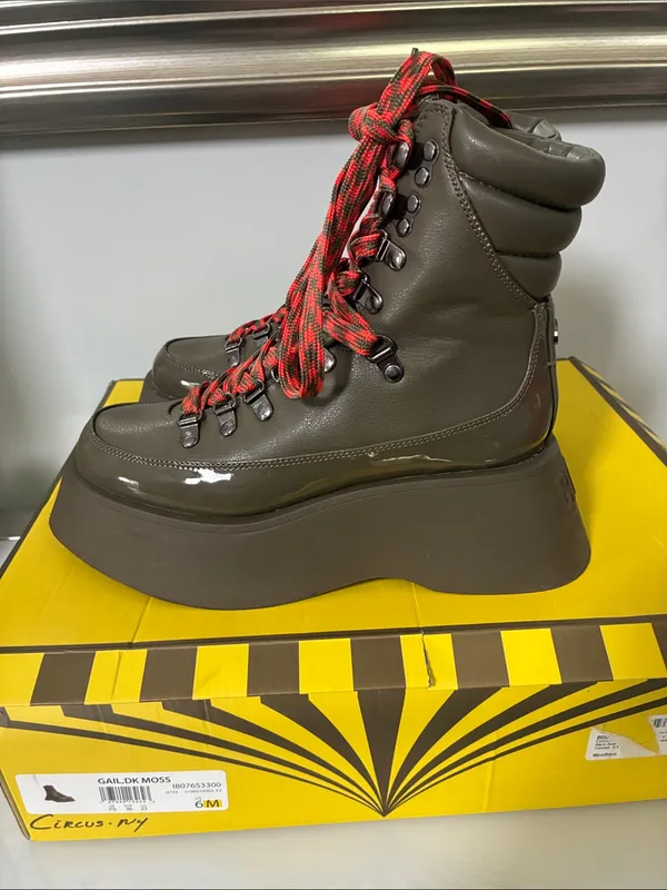 Circus by Sam Edelman Dark Moss Platform Hiker Boots with Red Accent Laces - Image 3