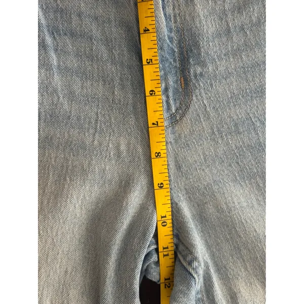 Old Navy Boyfriend Loose Jeans 10 Light Wash Mid Rise Straight Leg Denim - Image 7