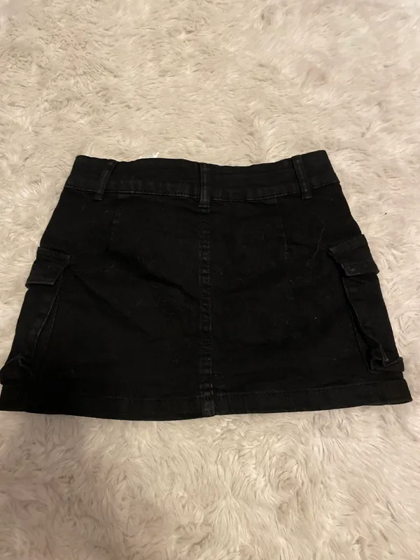 Shein Black cargo skirt - Image 2