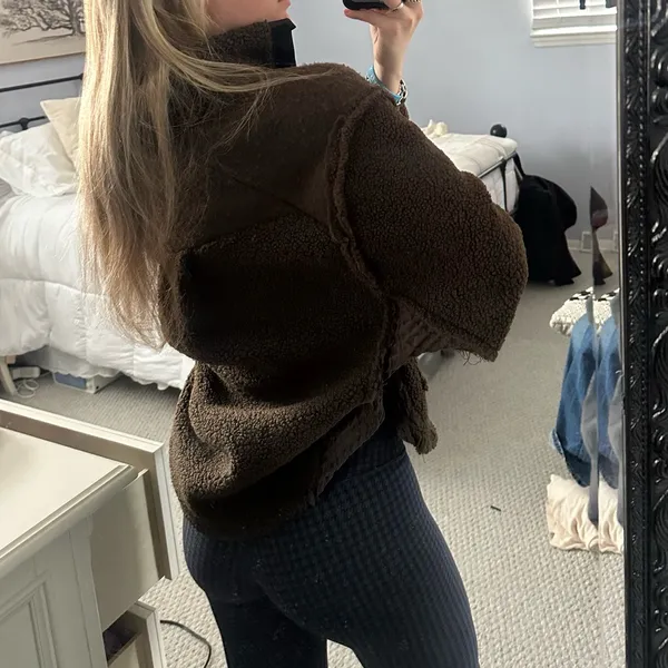 BDG Pullover Urban Outfitters - Image 3
