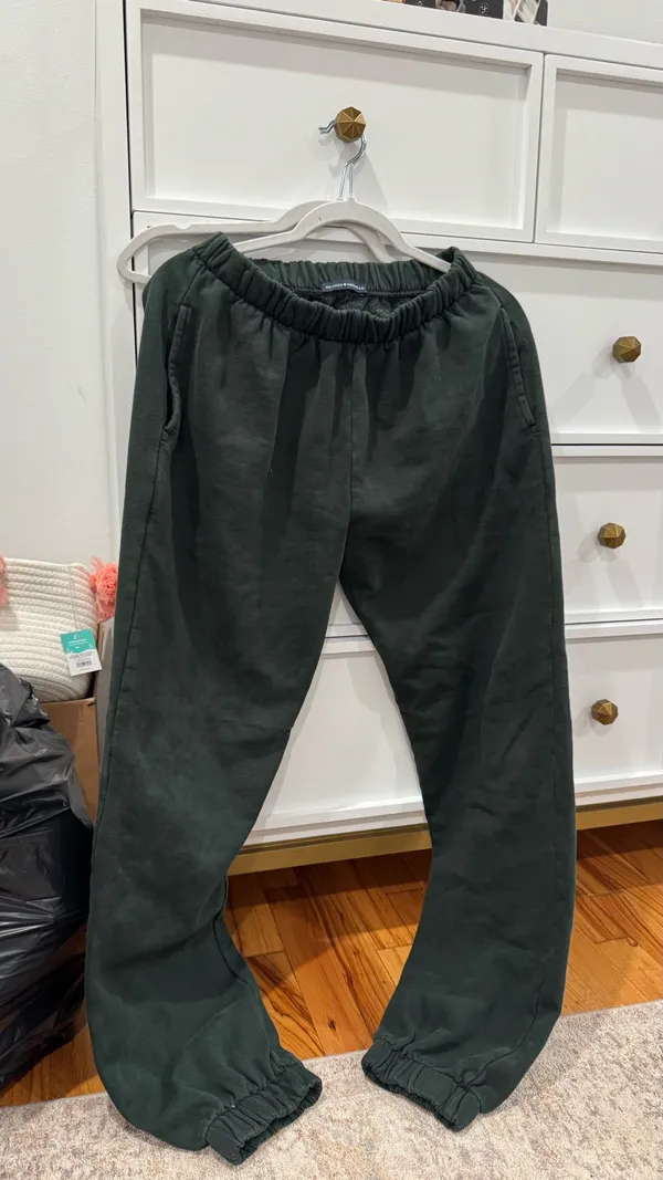 Brandy Melville Rosa Sweatpants Green - Image 2
