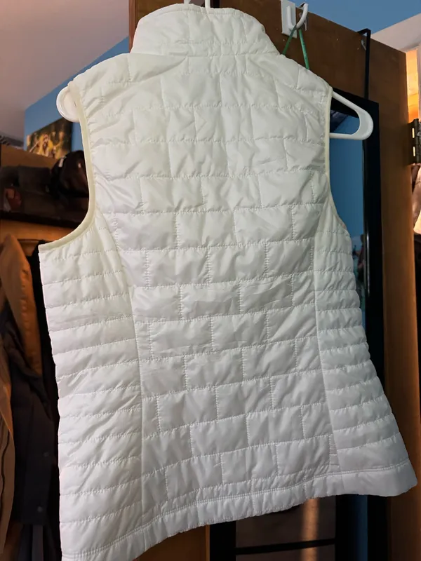 Patagonia Vest Women’s - Image 2