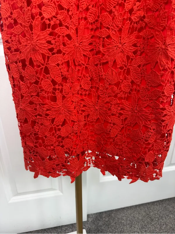 Soprano Size M Red Floral Lace Midi Dress Spaghetti Strap NWOT - Image 5
