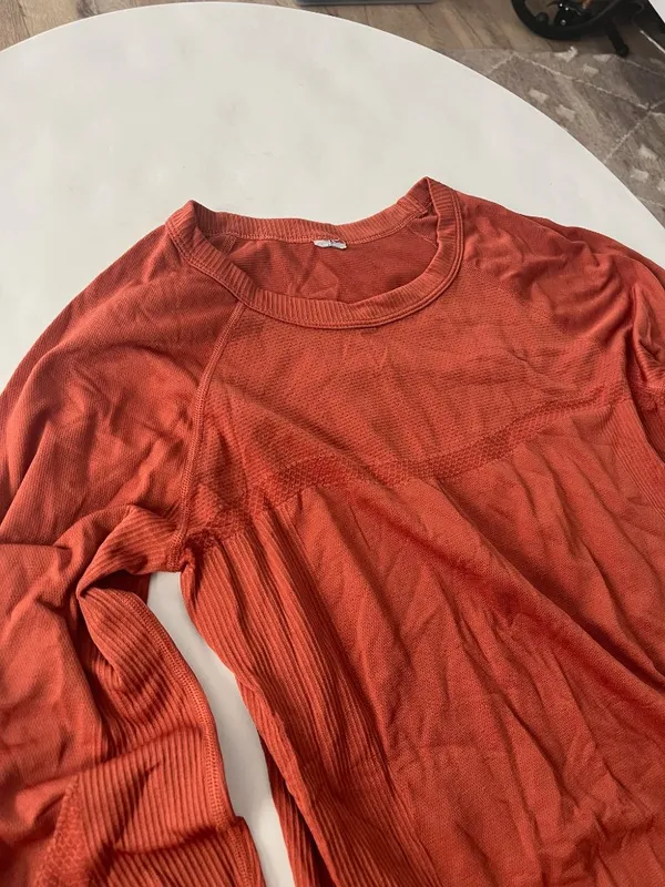 Lorna Jane Active Comfort Seamless Long Sleeve Top in Rust Orange Large $100 - Image 6