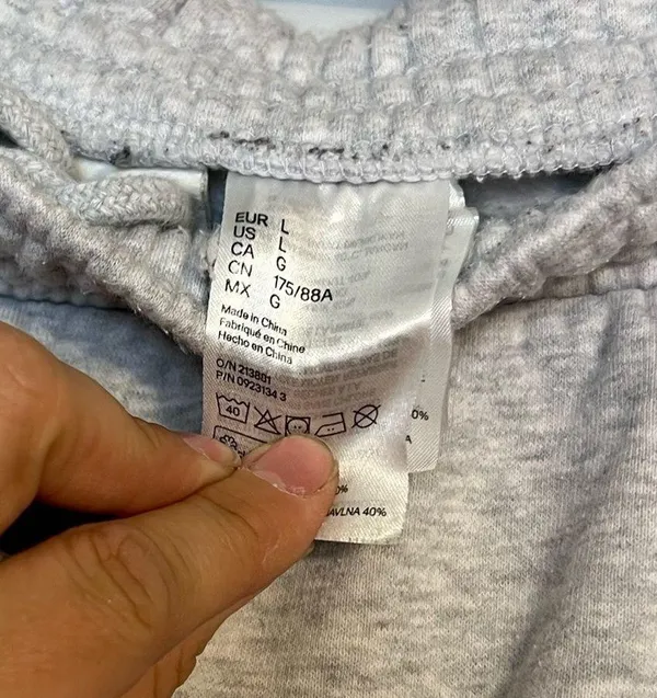 LG light grey tie up sweat pants - Image 3