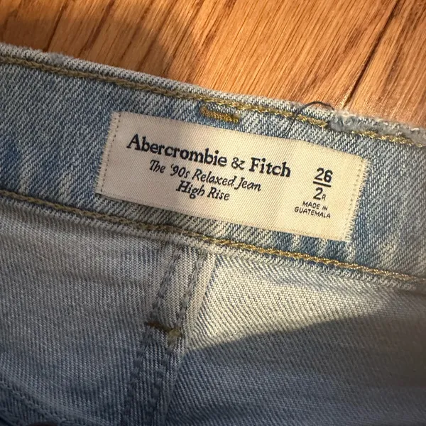 Abercrombie & Fitch Light Blue High-Rise Relaxed Jeans - Image 2