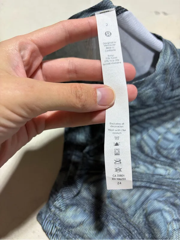 Lululemon high neck split hem run tank top 2 - Image 3