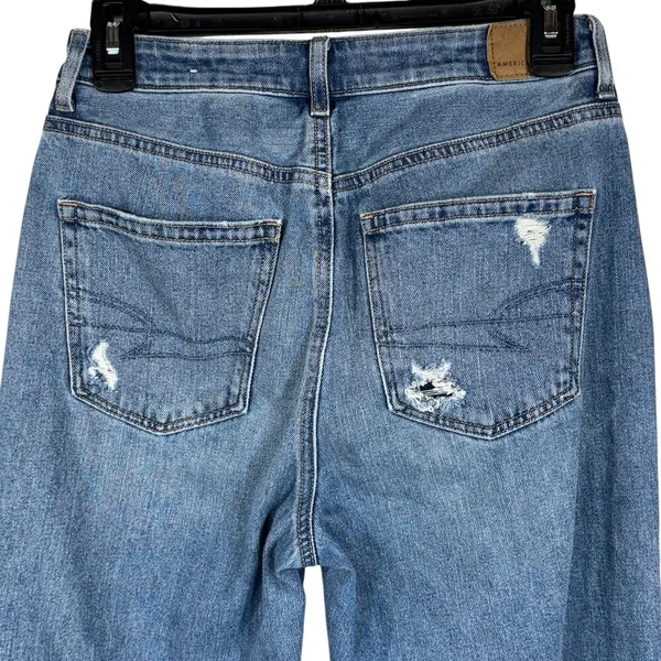 American Eagle SZ 4 LONG Mom Jeans Hi-Rise Distressed Rip Zip-Fly Whiskered Blue - Image 5