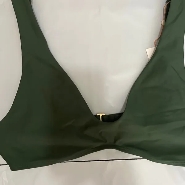 New Quince Italian Low Rise Bikini Bottom & V-Neck Top Palm Green Medium - Image 3