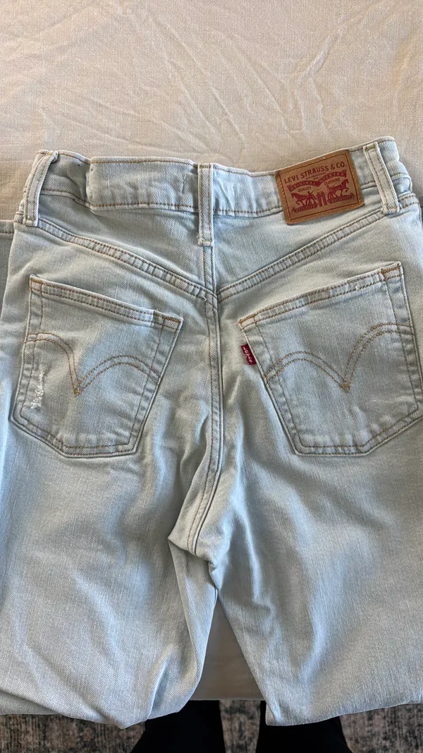 Levi’s Jeans - Image 4