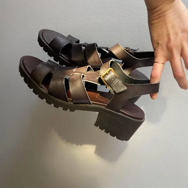 Y2K brown faux leather chunky fisherman sandals 🔥 - Image 5