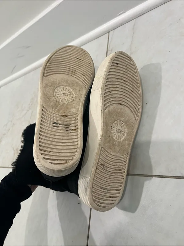 UGG Black Lynus Sneakers Size 7.5 US - Image 5
