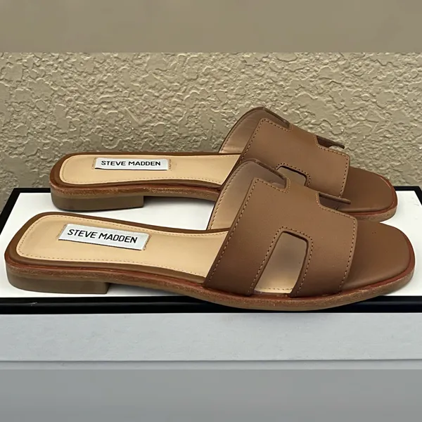 Steve Madden Women’s Hadyn Cognac Color Sandals Size -6M - Image 3