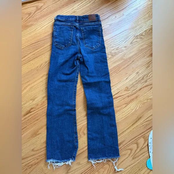 Zara women’s navy blue high rise straight leg raw hem jeans size 2 EUC - Image 5