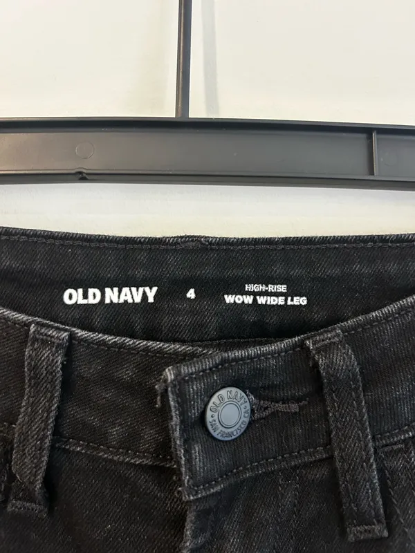 Old Navy High waisted black straight leg jeans - Image 3