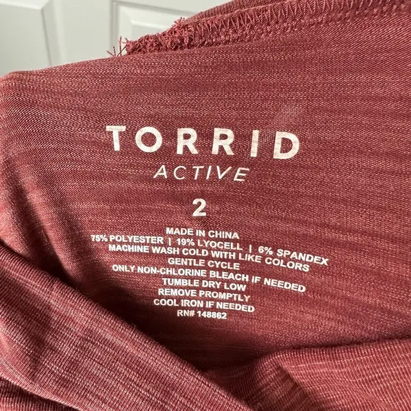 Torrid Lyocell Turtleneck Long Sleeve Active Tee in a size 2X - Image 6