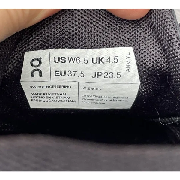 On Cloud 5 All Black Sneakers Wms 6.5 Running Walking Gym Lifestyle Minimalist - Image 16