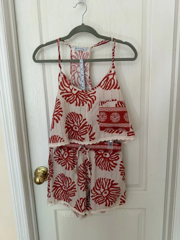 New Paradise Woman’s Set Top & Shorts Coral with Cotton Embroidery, Sz S - Image 3