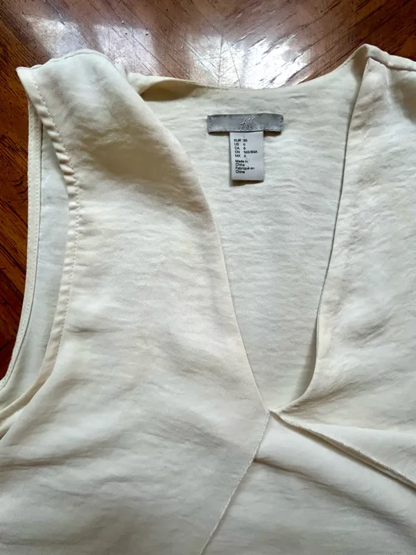 H&M Flowy Top White - Image 3