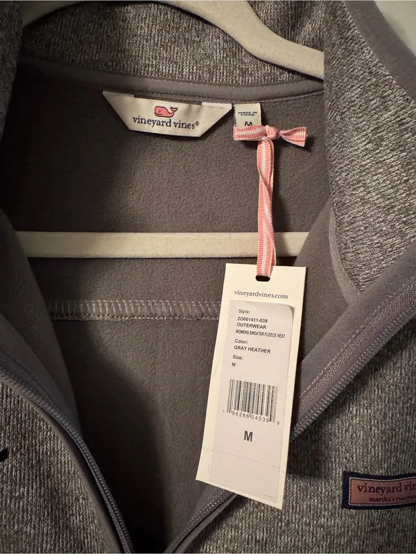 Vineyard Vines Gray Vest - Image 3