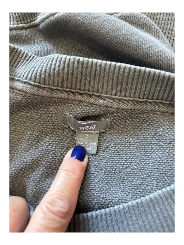 Aerie oversized crewneck in faded/distressed gray shade - Image 4
