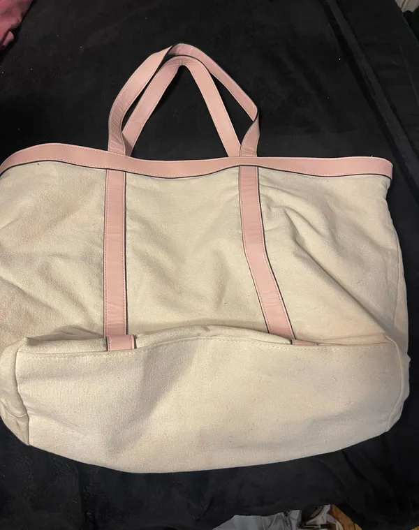 Weekender Bag - Image 2