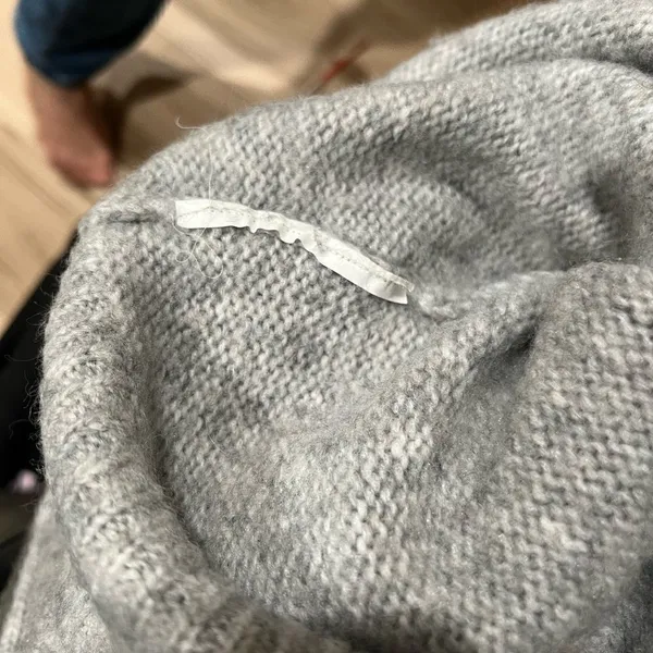 Aerie Grey Soft Sweatshirt Women’s Small - Image 3