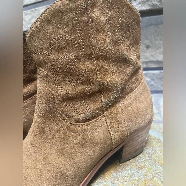 Dolce Vita Solow Suede Pointed Toe Cowboy Western Boots Suede Brown Tan 7.5 - Image 5