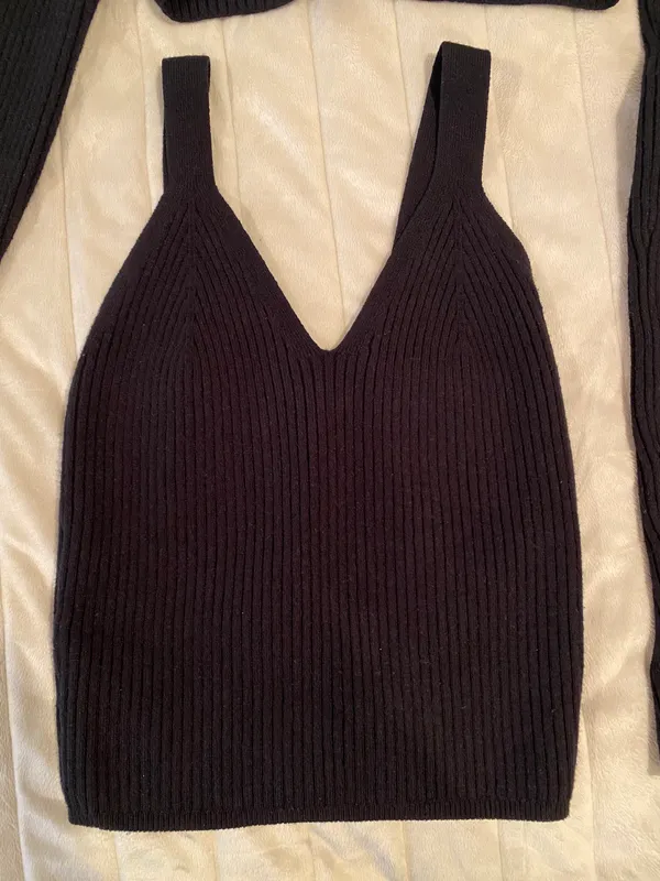 Abercrombie 2 Piece Sweater Top Set - Image 5