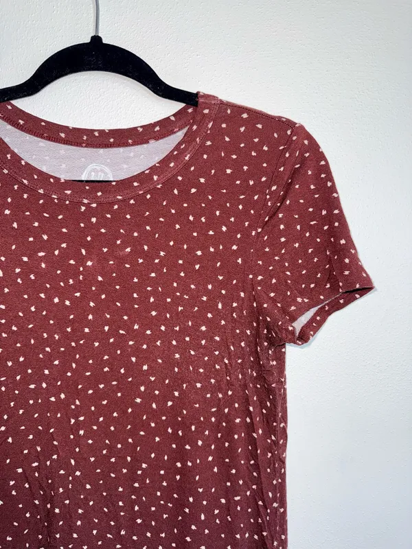 Maurices 24/7 Rust Brown Dotted Tee Crew Neck Short Sleeve - Image 4