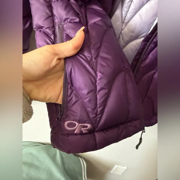 Outdoor Research Purple Hooded Puffer Jacket Lightweight XS excellent condition - Image 7