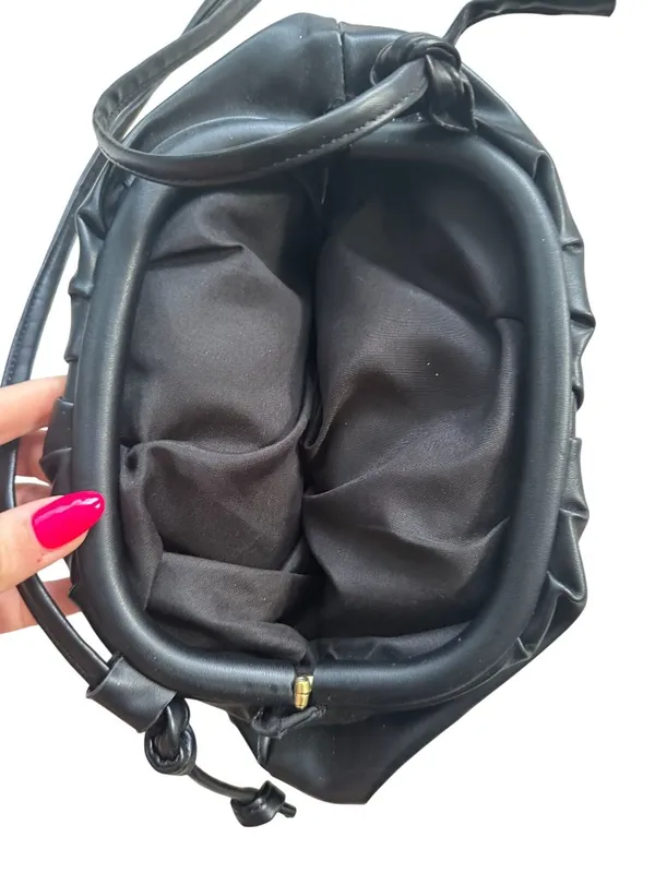 BLACK Ruched Clamshell Structured Crossbody Bag - Image 5