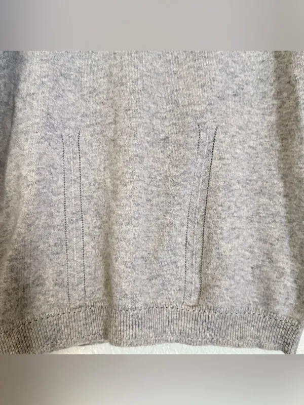 Reformation turtle neck cashmere sweater - Image 2