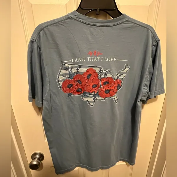 Lily Grace Tshirt. Size Medium. - Image 5