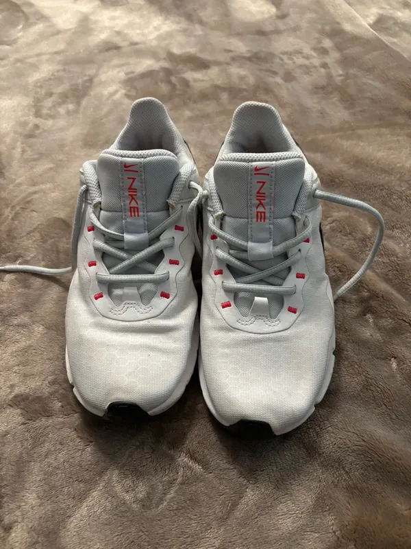 Nike Legend Essential 2 Women’s Sneakers Size 6.5 White/Gray/Pink - Image 4