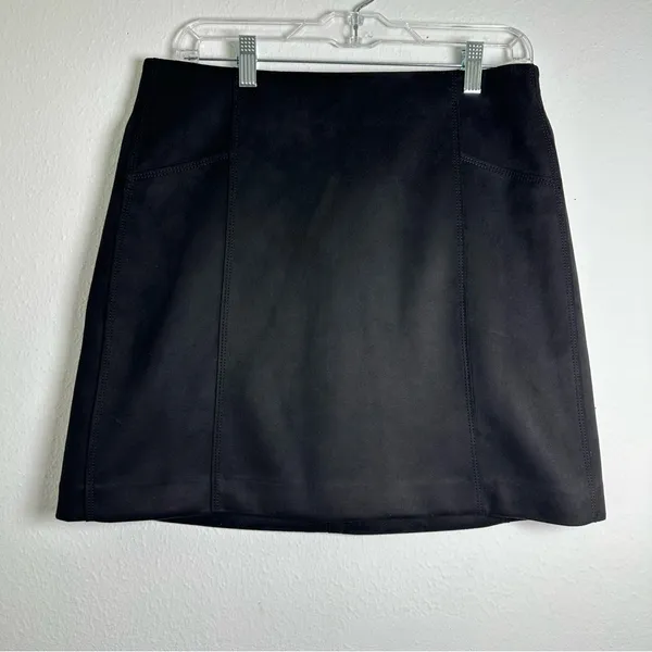 LOFT Black Suede A-Line Skirt With Back Zipper in Size 6 - Image 2