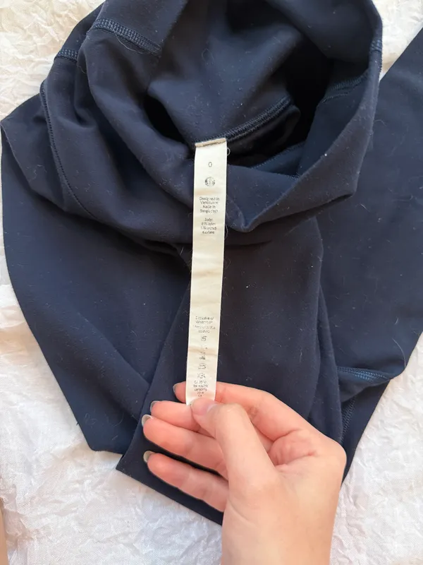 Lululemon Navy Leggings - Image 2
