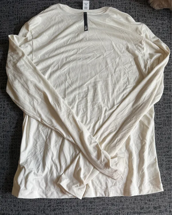 White The North Face Long sleeve Shirt - Image 2
