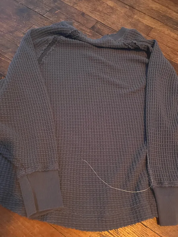 American Eagle Sweater - Image 2