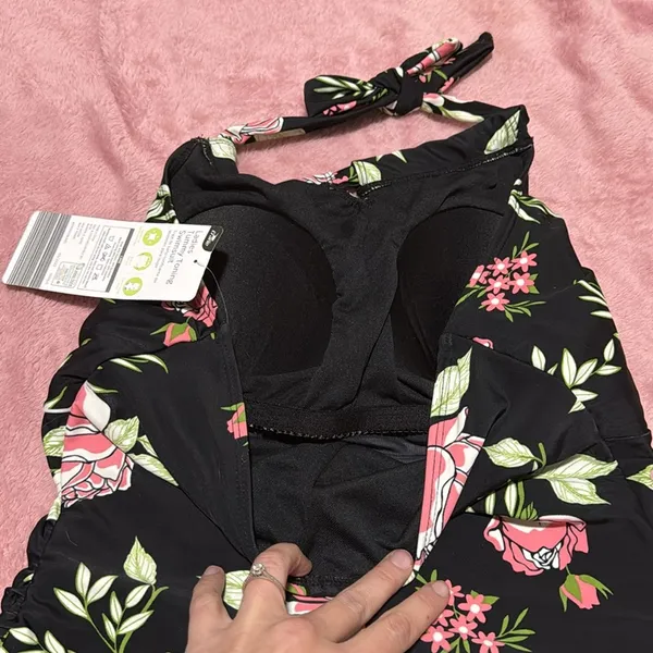 Crane swim suit Size M - Image 6